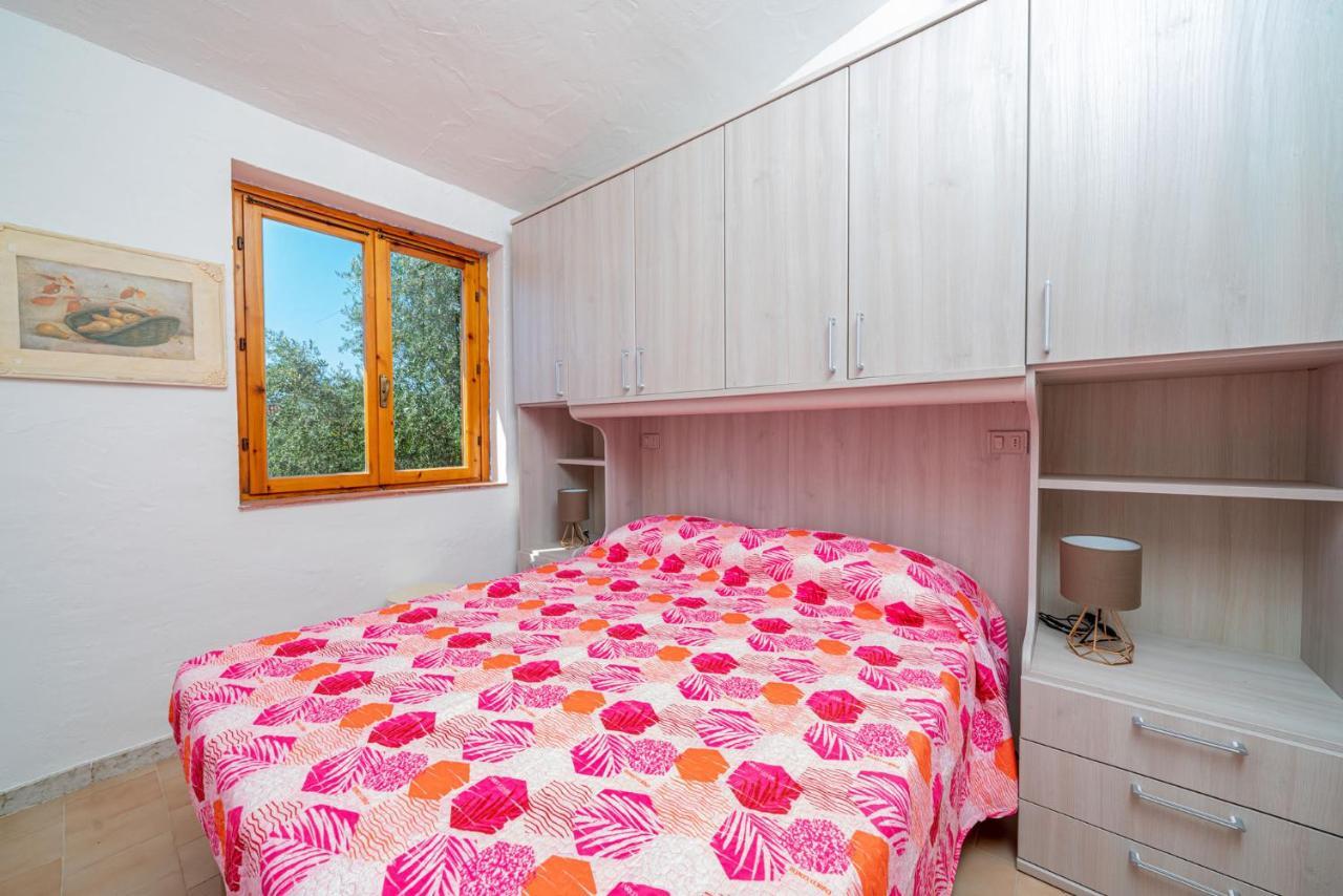 Appartamento Residenziale Trilocale 6 Posti Letto Via Oristano Сан-Теодоро Экстерьер фото