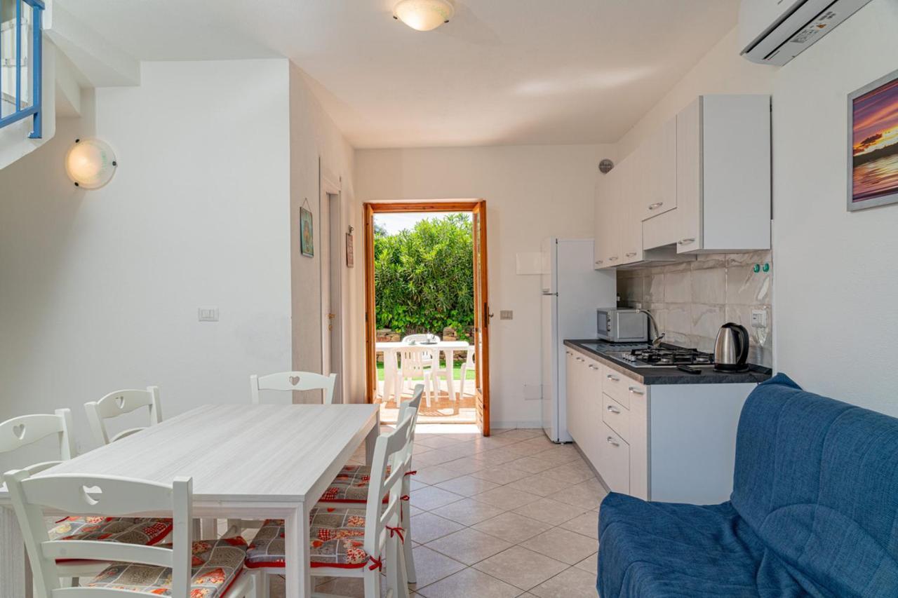 Appartamento Residenziale Trilocale 6 Posti Letto Via Oristano Сан-Теодоро Экстерьер фото